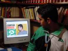 Artur Antunes, um campe�o real, em imagem virtual